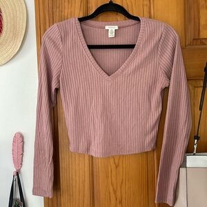 Pink long sleeve crop top